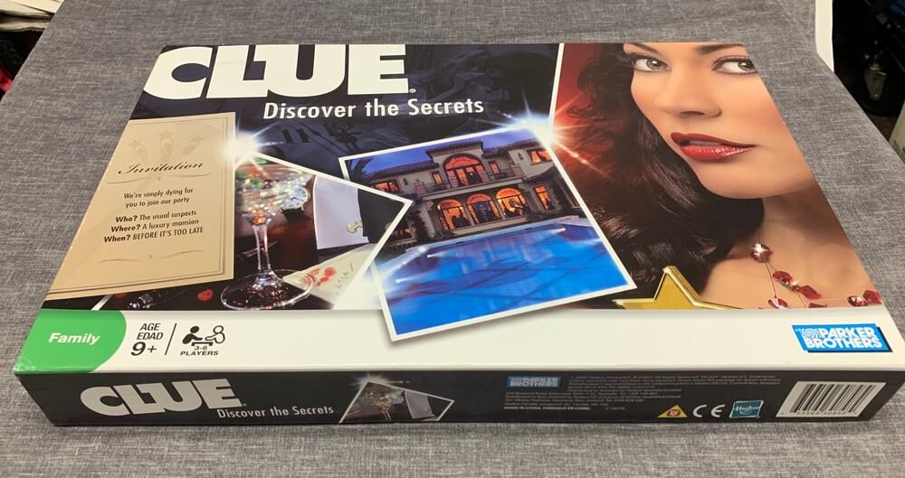 Clue Board Game Discover the Secrets - Complete and Gently-Played - 2008 Version